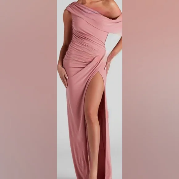 off the shoulder champagne quince dress Champagne Gold Wedding Gown Off the Shoulder Quinceanera Dress Champagne Gold / 26W